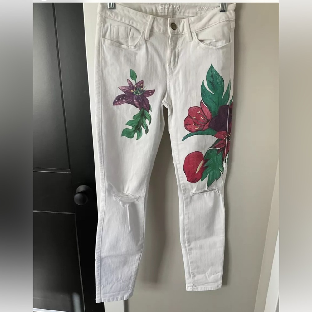 Floral White Jeans by Guess